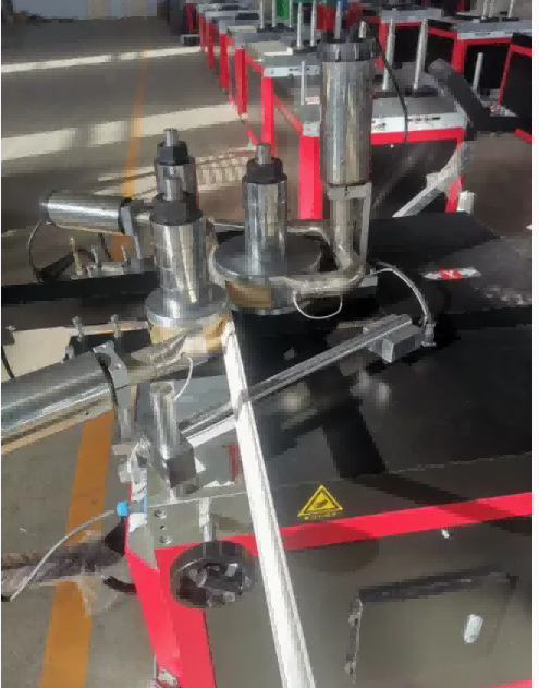 CNC bøyemaskin for aluminium og PVC vindus-/dørprofiler