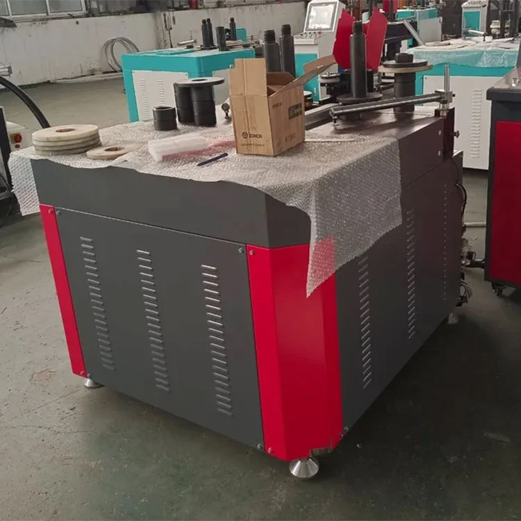 CNC firehodet hjørnepressemaskin
