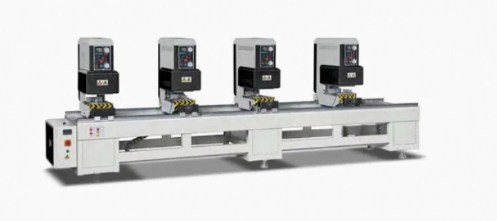 Høyytelses PVC UPVC Fargerike Vindusprofil Heavy Duty Sømløse sveisemaskiner med 4 presisjonshoder Høyytelses PVC UPVC Fargerike Vindusprofil Heavy Duty Sømløse sveisemaskiner med 4 presisjonshoder
