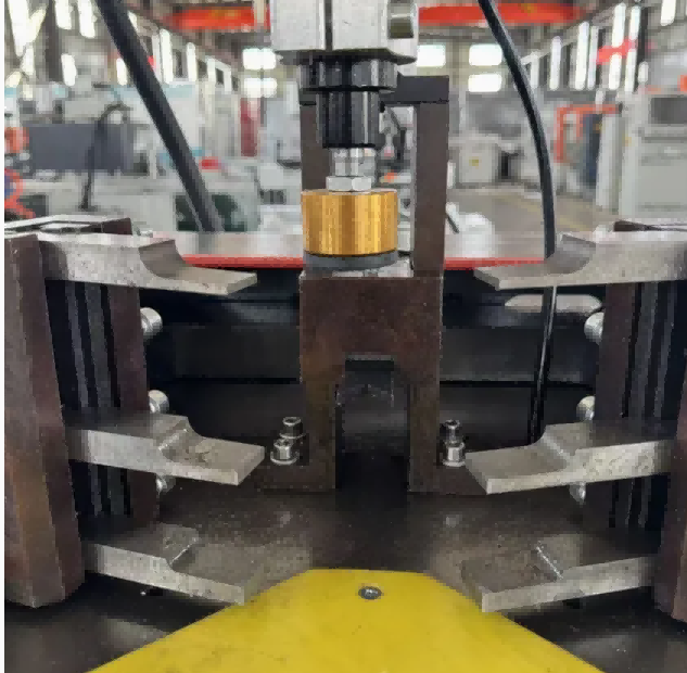 Høystyrke 140 mm hjørnekombinasjonsmaskin i aluminium